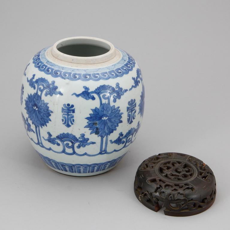 KRUKA / BOJAN, porslin, Kina, Qing dynastin, Kangxi, 1700-tal.