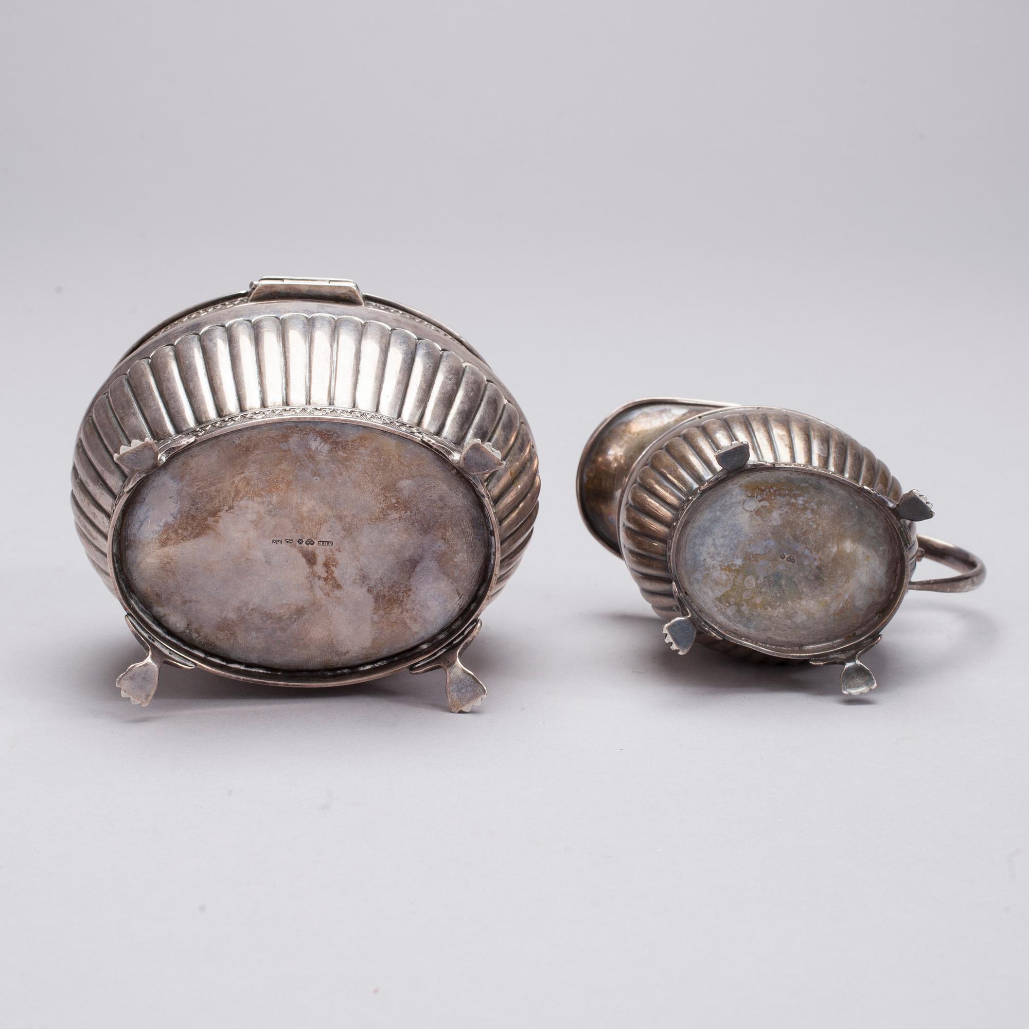 SOCKERSKRIN och GRÄDDSNÄCKA, silver, Karlstad, Sverige 1917. Vikt 284 g.