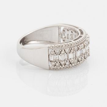 Baguette cut and brilliant cut diamond ring.