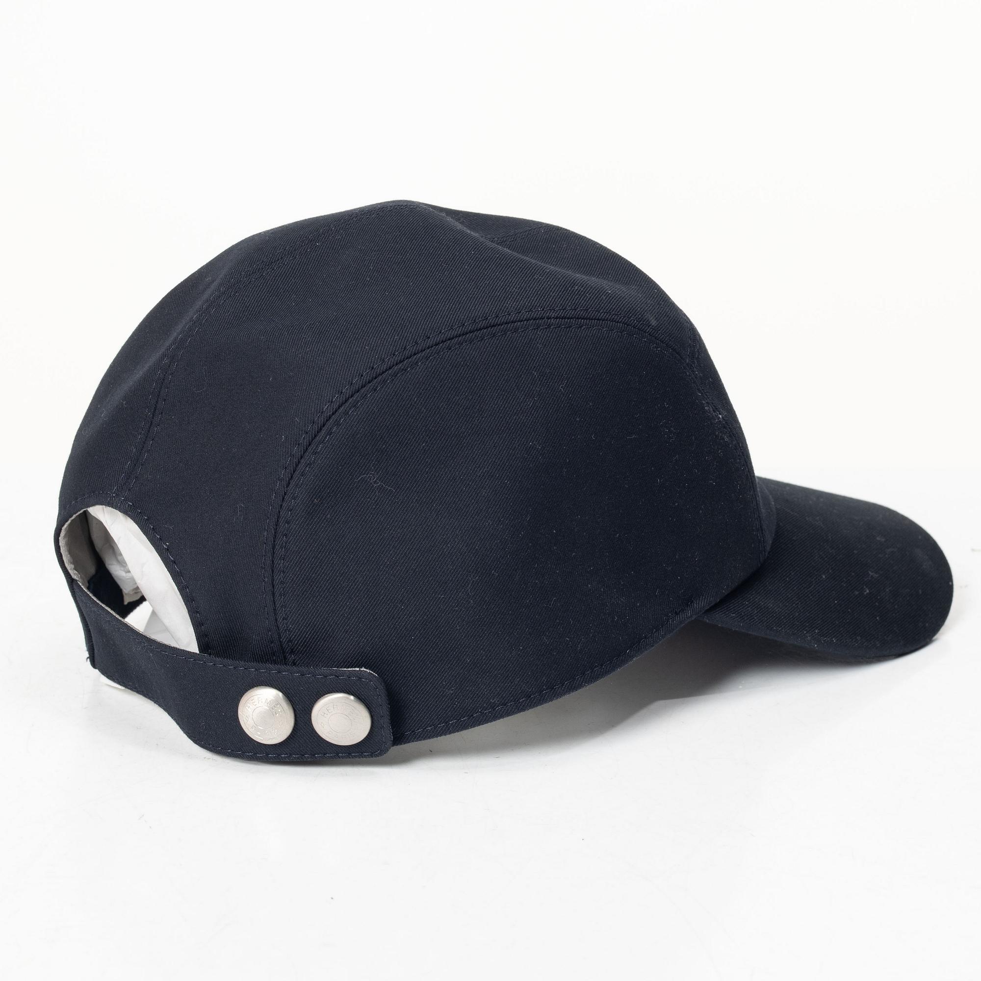 Hermès, Cap, “Nevada Super H Cap”, size 60.