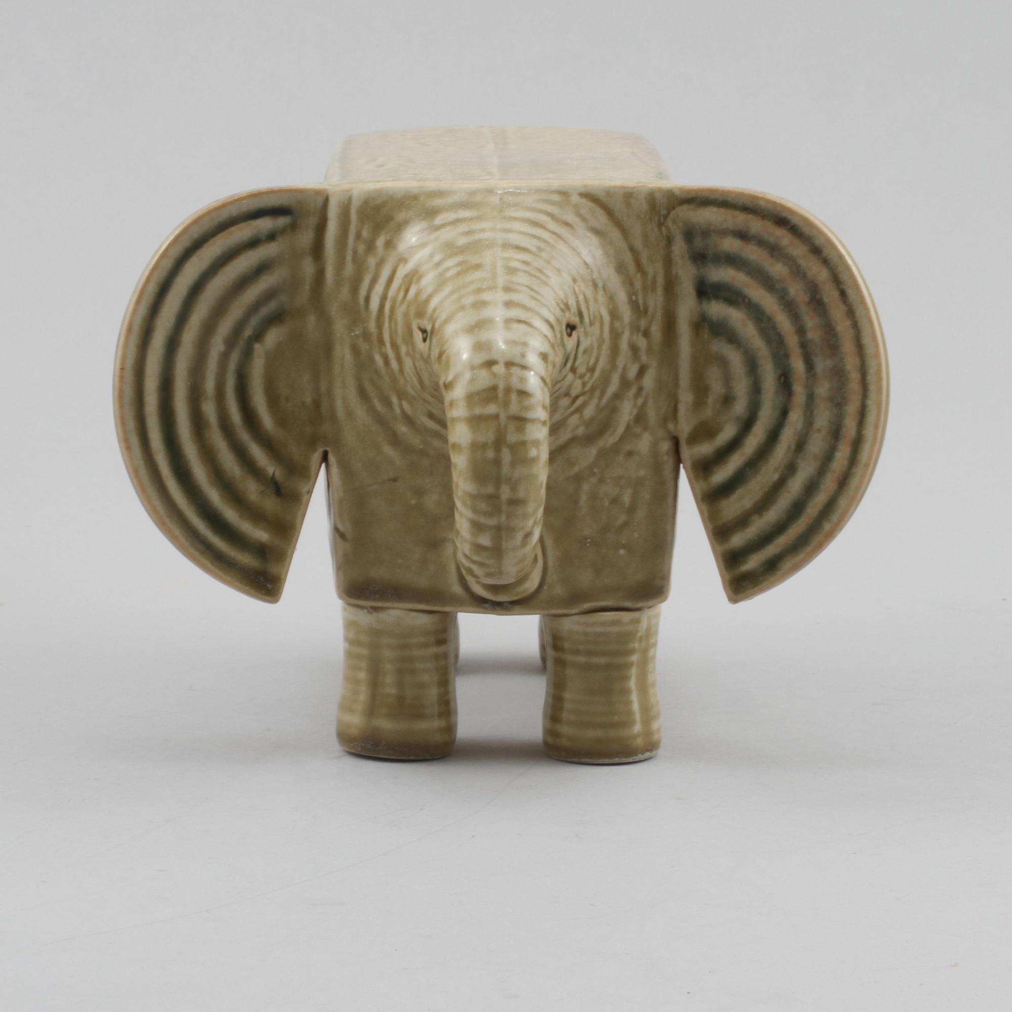 FIGURIN, "Elefant", ur serien "Afrika", stengods, Lisa Larson, Gustavsberg, (1965-1970).