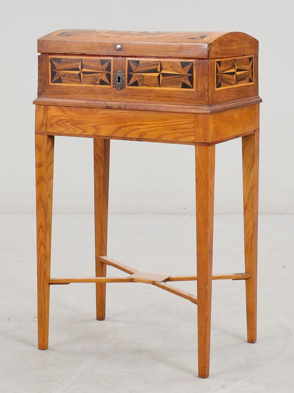 SKRIN PÅ BENSTÄLLNING, 1700/1800-tal.