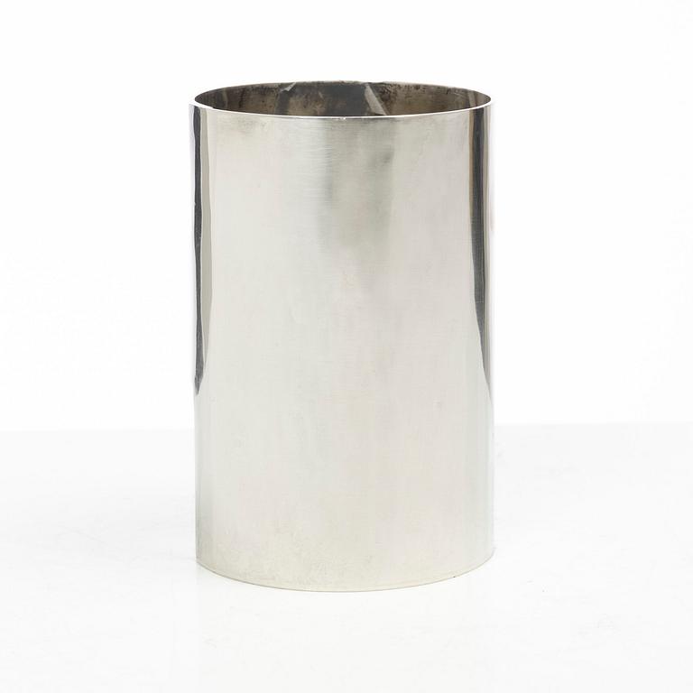 W.A. Bolin, vas, sterling silver, design Barbro Littmarck, Stockholm 1971.