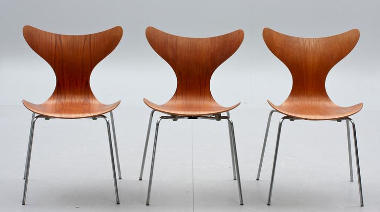 STOLAR, 3 st, "Måsen/Mågen", Arne Jacobsen, Fritz Hansen.