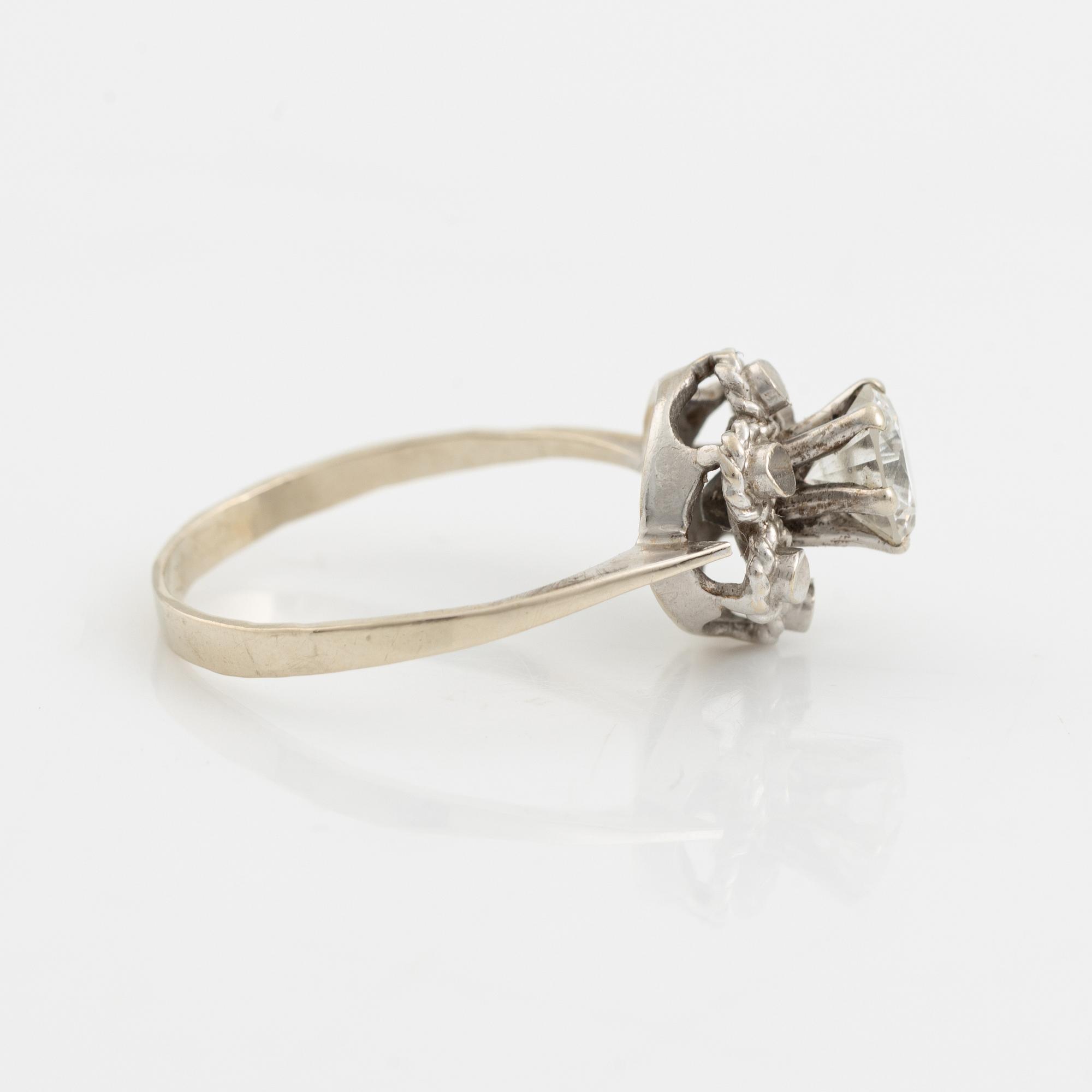 Brilliant cut diamond ring.