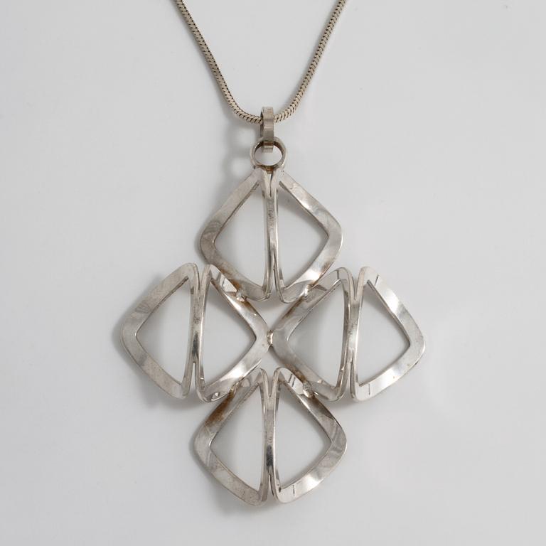 ERIK GRANIT, Helsinki, 1971, a pendant.