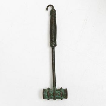 A footed bowl/apothocary's bowl, 20th/21st century.