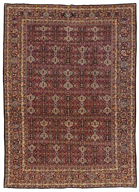 A carpet, semi-antique, Semnan, ca 412 x 304 cm.