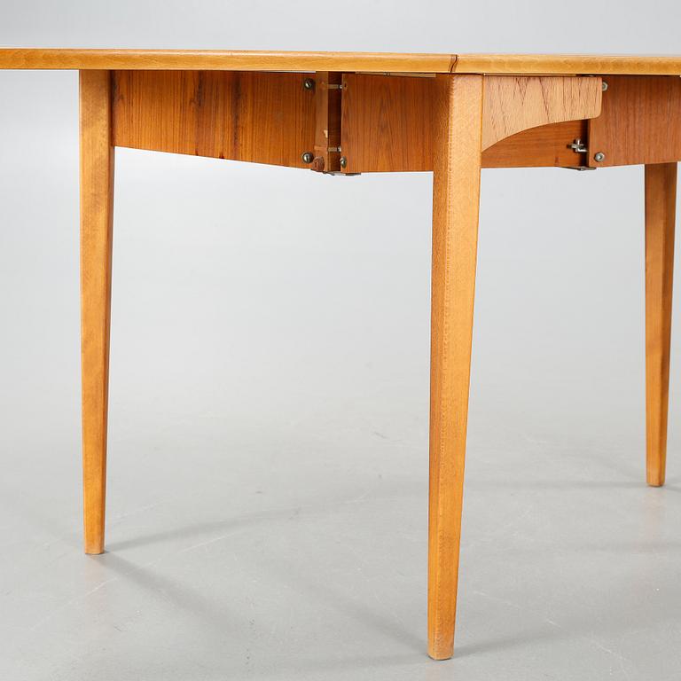 A 1950/60s table.