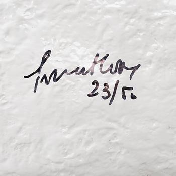 William Sweetlove, "Chicken on rock" (White).