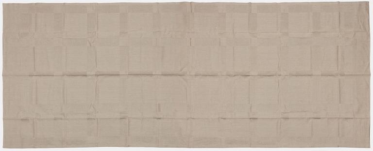 Ingrid Dessau, a linen damask tablecloth and six napkins, 'Nobel', Klässbols Linneväveri.