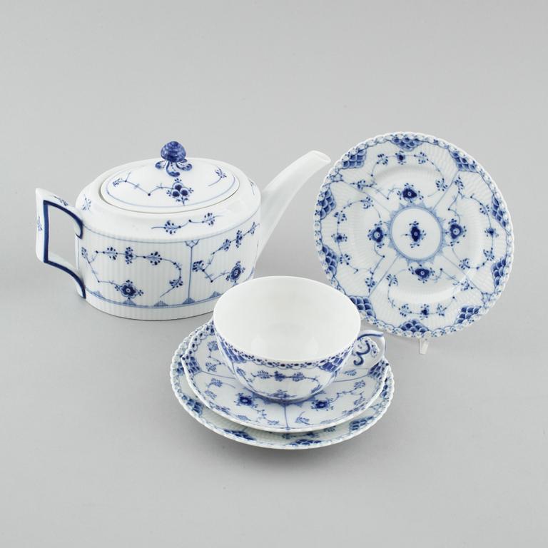 Eighteen pieces of porcelain tableware from Royal Copenhagen, second half of the 20th century.