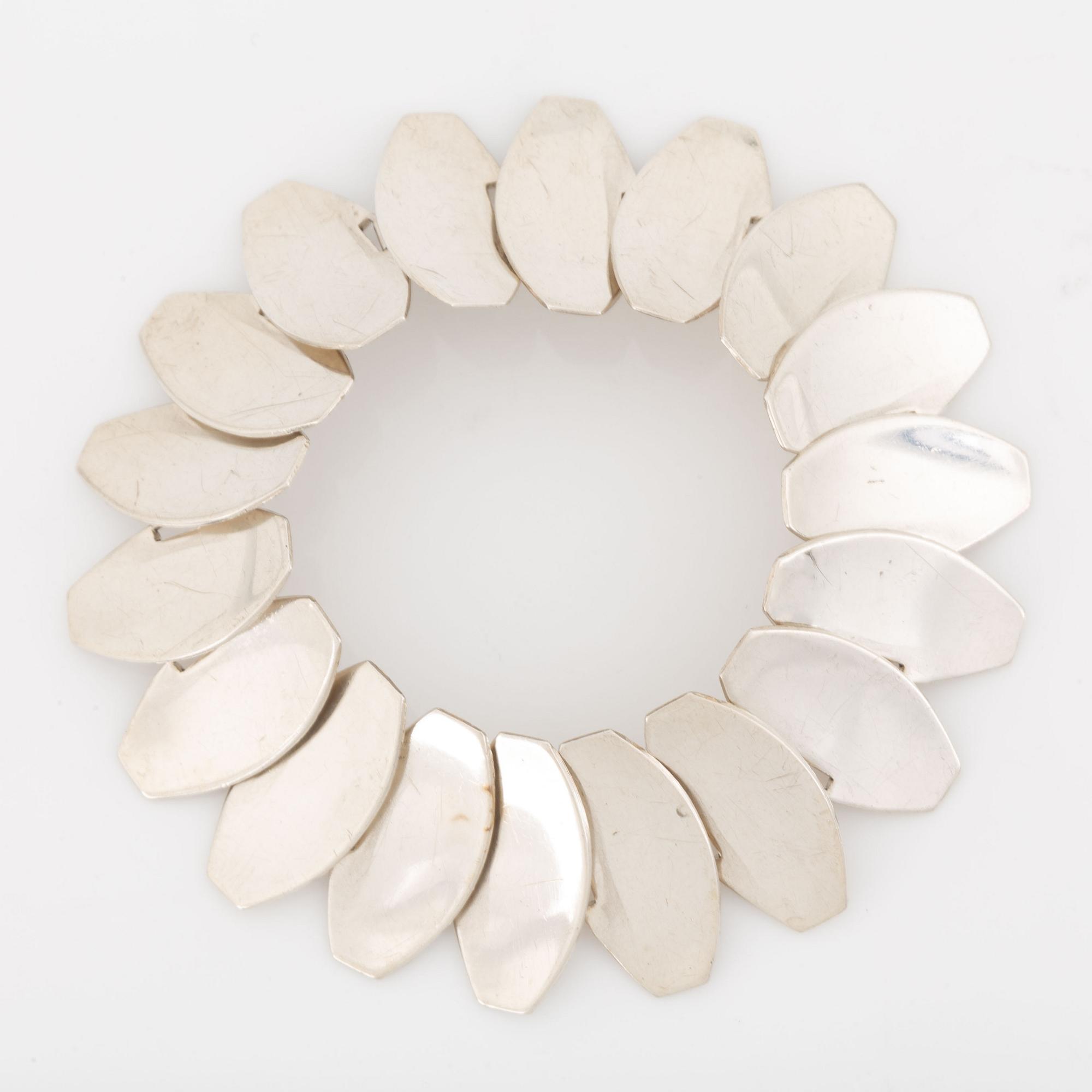 Armband och brosch, silver, SEB, Silvervarufirman Elsbri Ab.