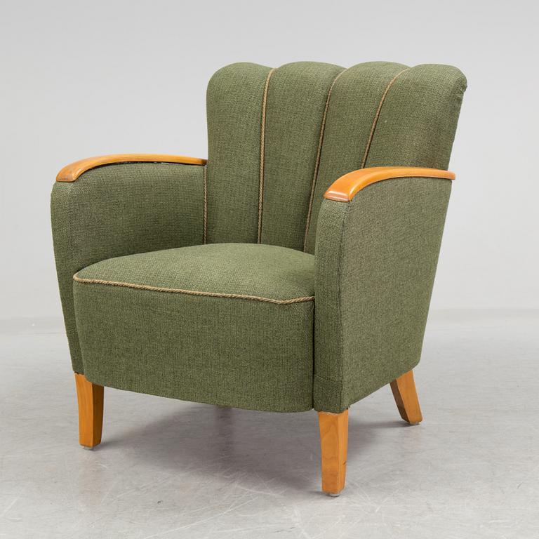 A 1930-/40s armchair.