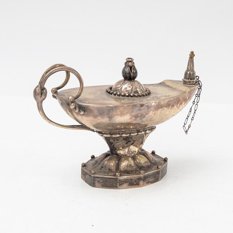 Georg Jensen, Table lamp/oil lamp, silver, Copenhagen, first half of the 20th century.