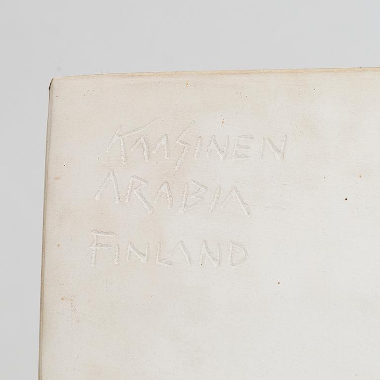 Taisto Kaasinen, relief, stengods, signerad Kaasinen Arabia Finland.