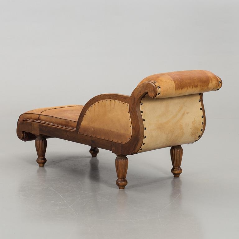 SCHÄSLONG, 1900-talets första hälft.