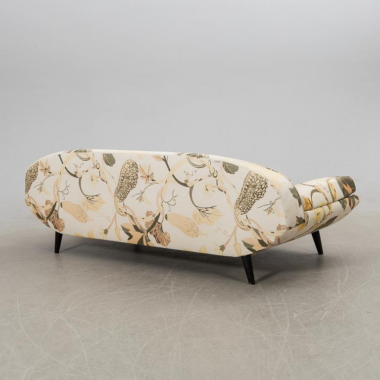 Folke Jansson, S.M. Wincrantz Möbelindustri, Skövde, attributed. Sofa, mid-20th century.