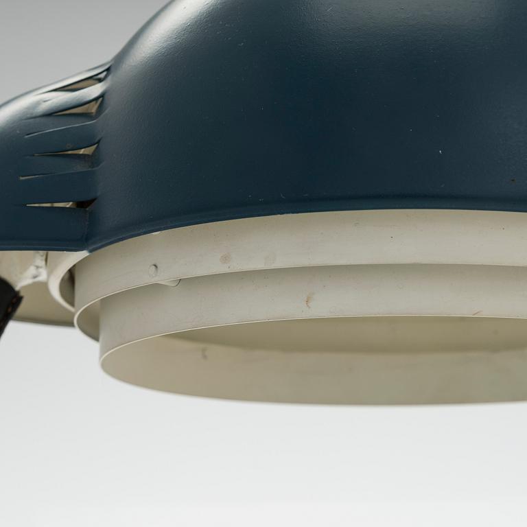 Alvar Aalto, bordslampa, modell A704, Valaistustyö.
