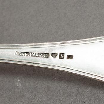 Sixteen 18th and 19th Century silver spoons.