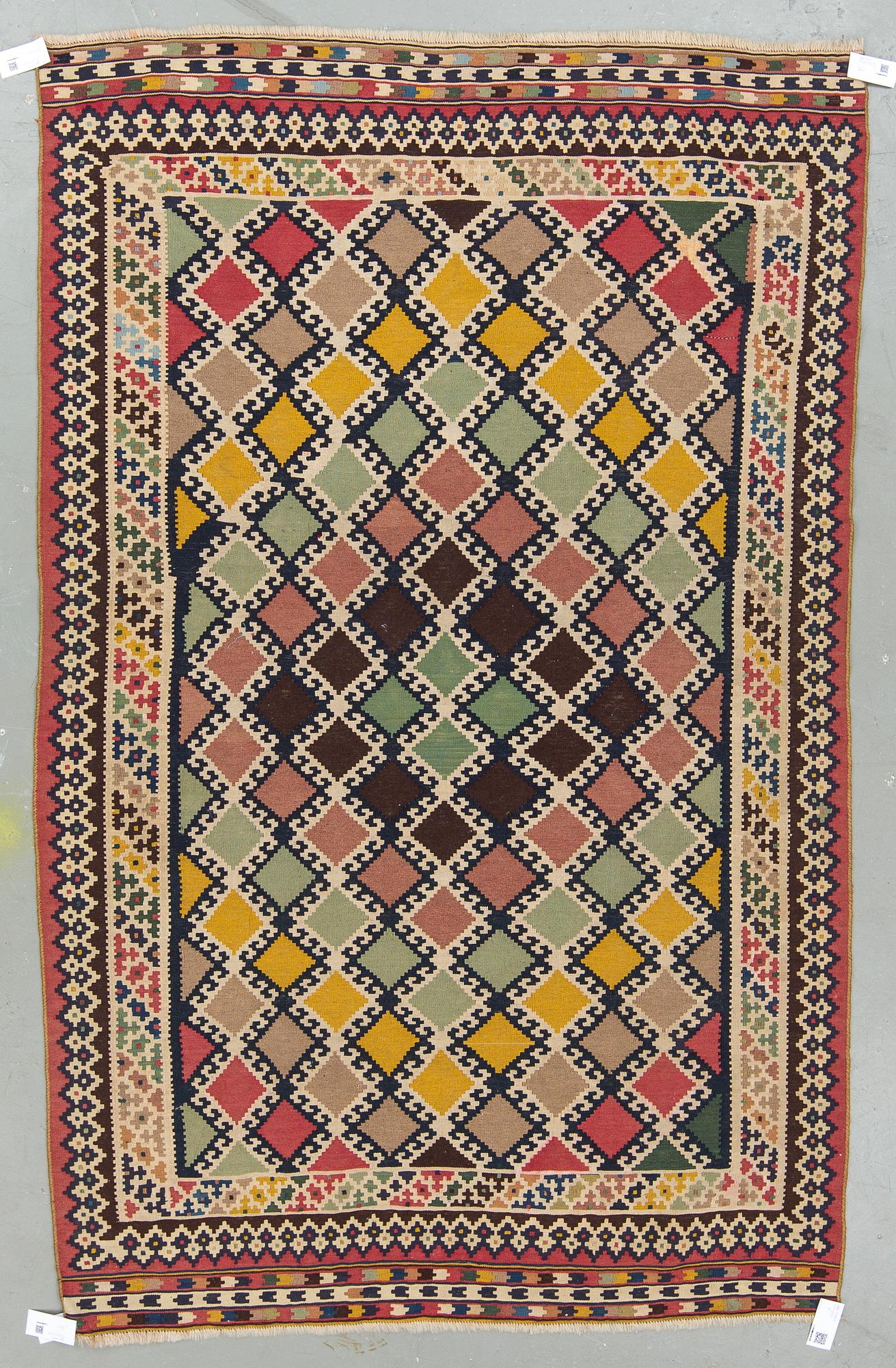 MATTA, Kelim, sannolikt semiantik. Ca 233x145 cm.