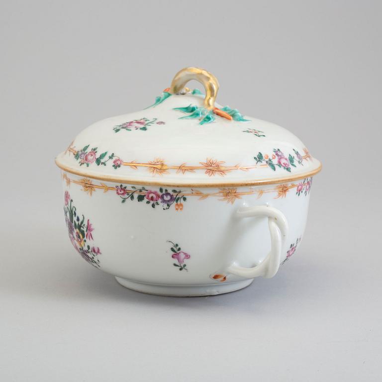 A famille rose tureen with cover, Qing dynasty, Qianlong (1736-95).