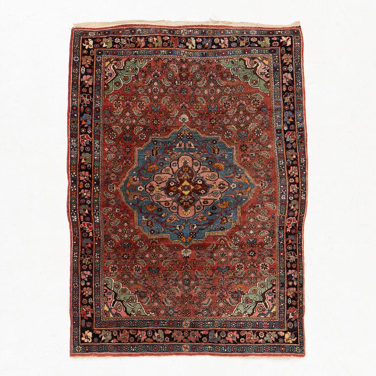 An antique/semi-antique Bidjar rug, c 160 x 111 cm.