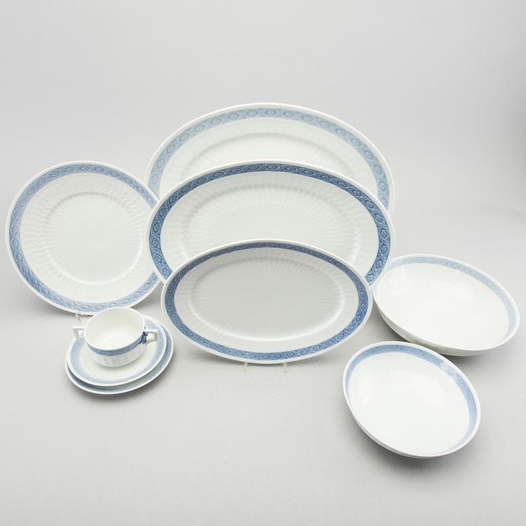 A 47 parts "Blue Vifte" Royal Copenhagen porcelain dinner service.