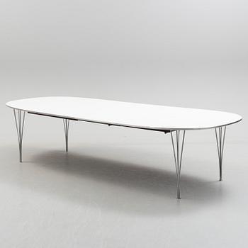 BRUNO MATHSSON & PIET HEIN, matbord, "Superellips" för Fritz Hansen med iläggskivor.
