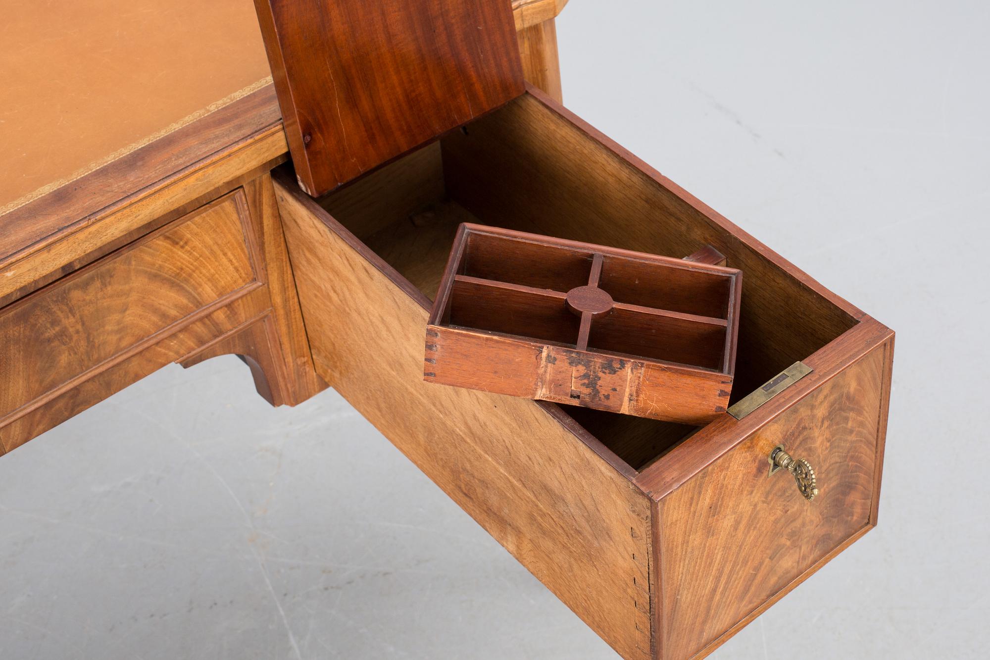 SKRIVBORD, Louis XVI-stil, 1800-tal.