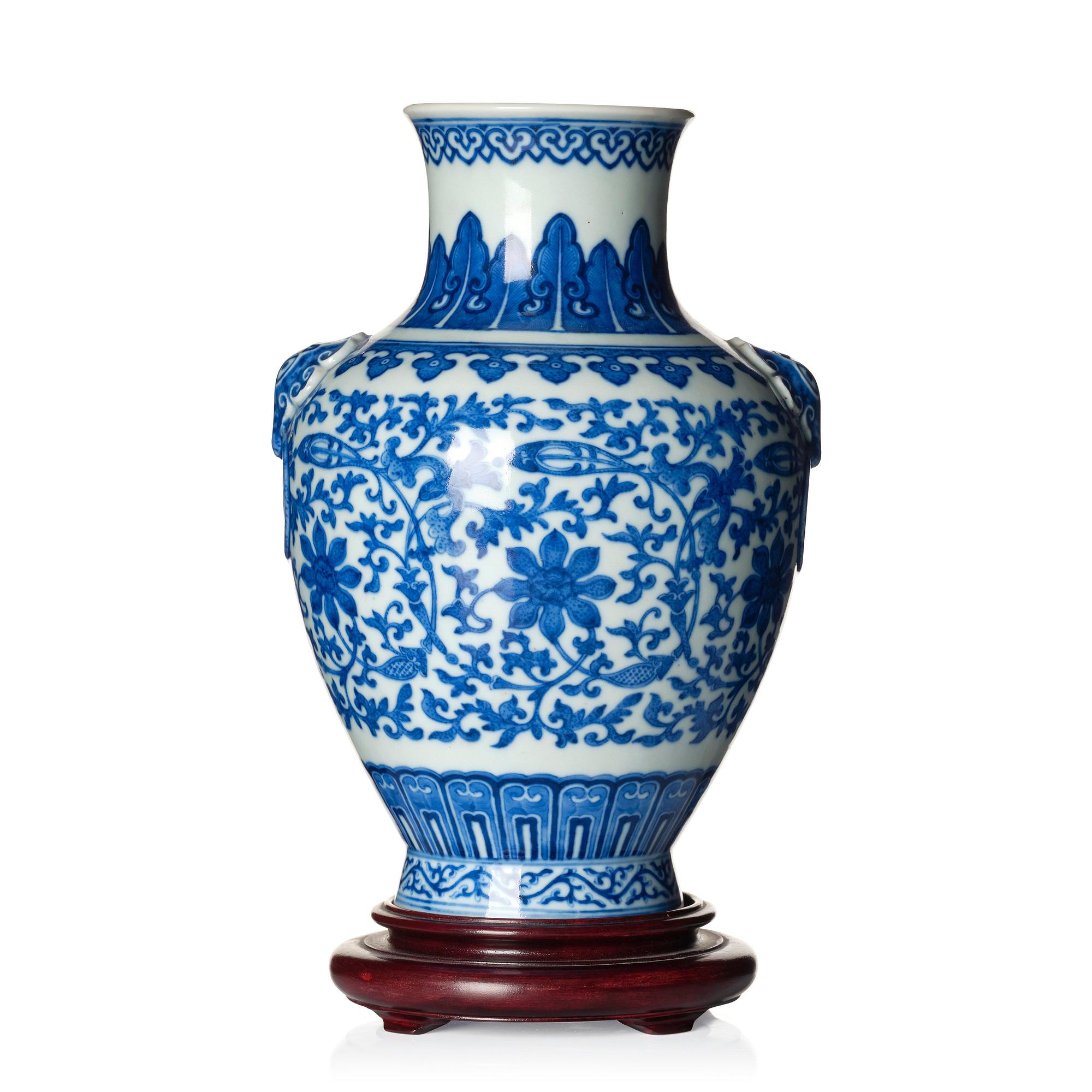 A blue and white vase, Republic period with Qianlong mark.