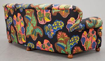 A Josef Frank three seated sofa, Svenskt Tenn, model 968.