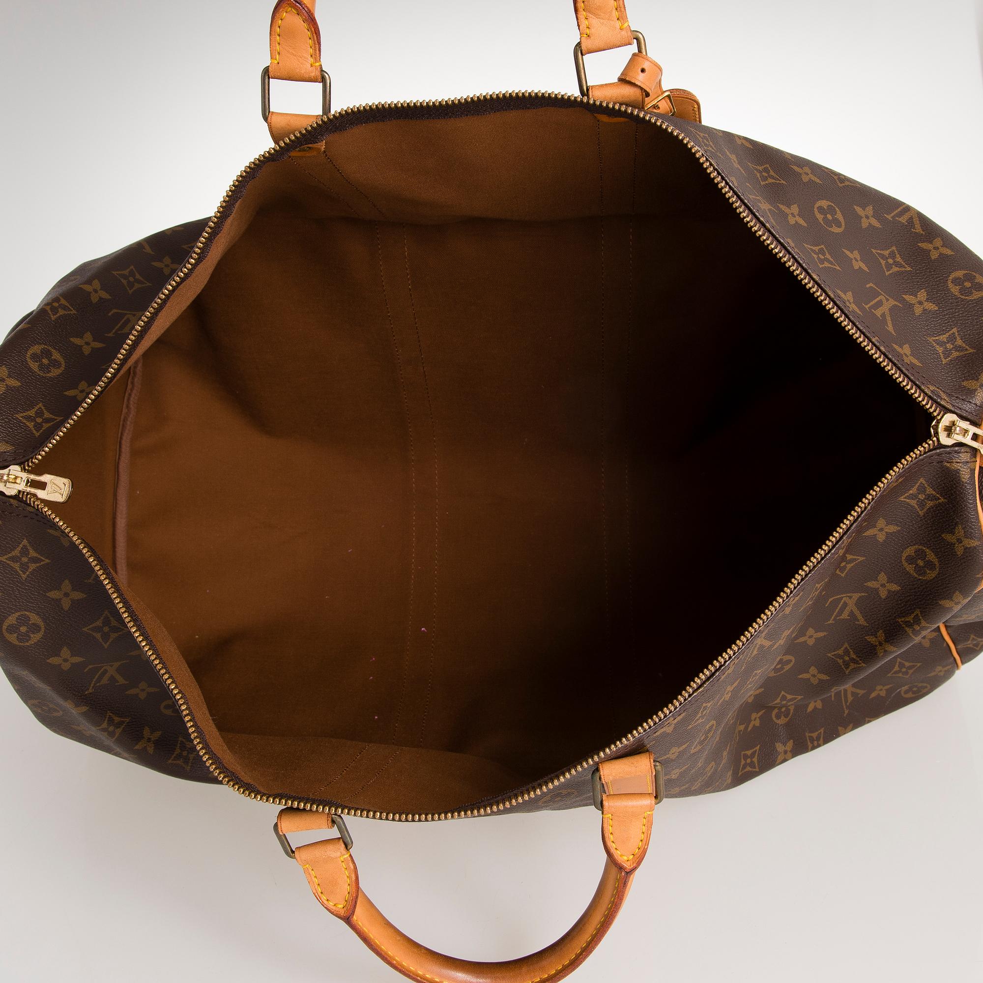 LOUIS VUITTON MONOGRAM KEEPALL 60 BAG.