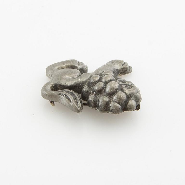 Anna Petrus, Brooch in pewter, for the company Svenskt Tenn.