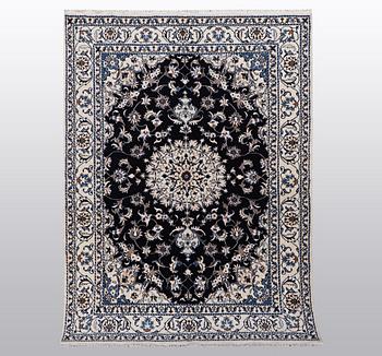 A rug, Nain 9 LAA, part silk, ca 240 x 170 cm.