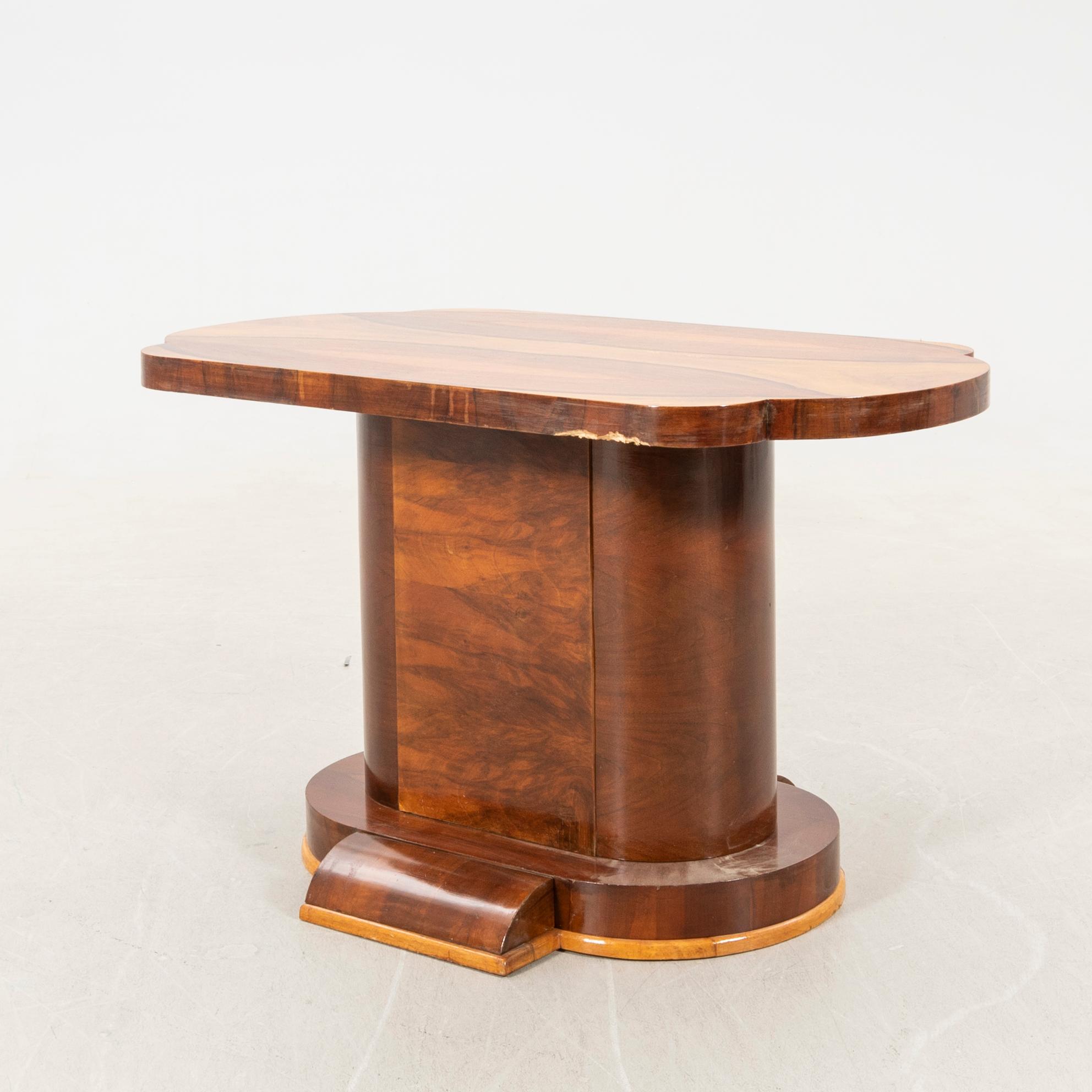 Art Deco-style table, 20th century.