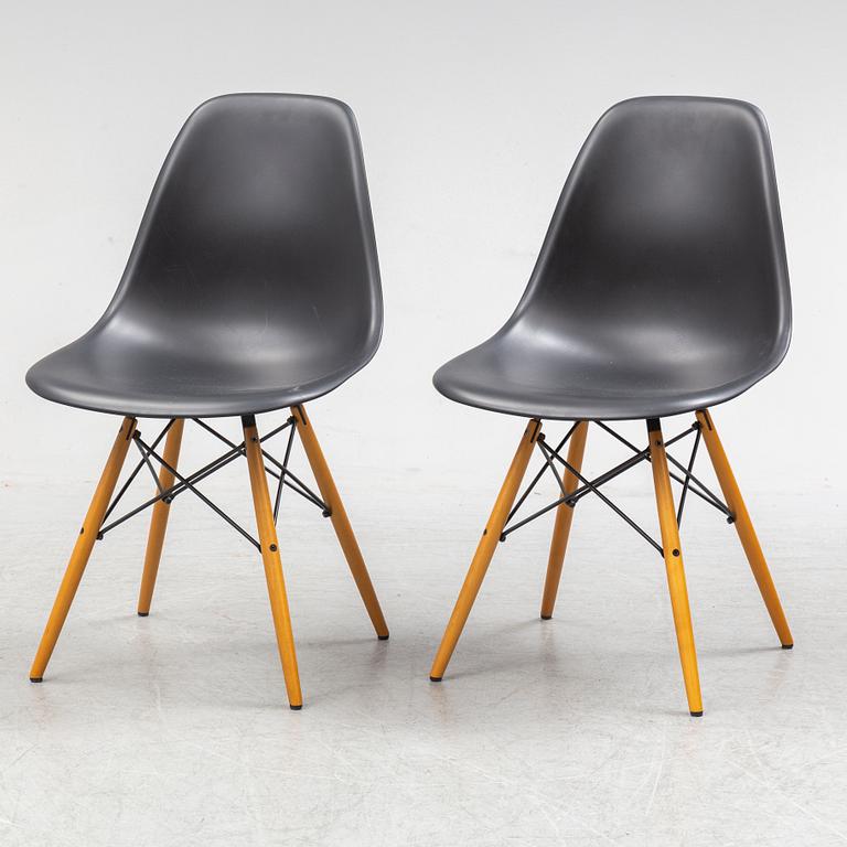 CHARLES & RAY EAMES, six 'Plastic chair', Vitra.