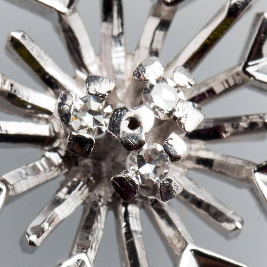 ÖRHÄNGEN, 18 K vitguld med åttkantslipade samt briljantslipade diamanter, ca 0.25 ct. Vikt ca 7 g.