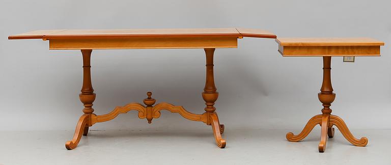 BORD, 2 st, 1900-talets andra hälft.