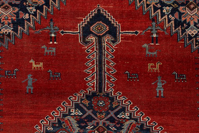 A Malayer runner, west Persia, c. 560 x 200 cm.