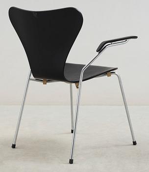 KARMSTOL, "Sjuan", Arne Jacobsen, Fritz Hansen, 1994.