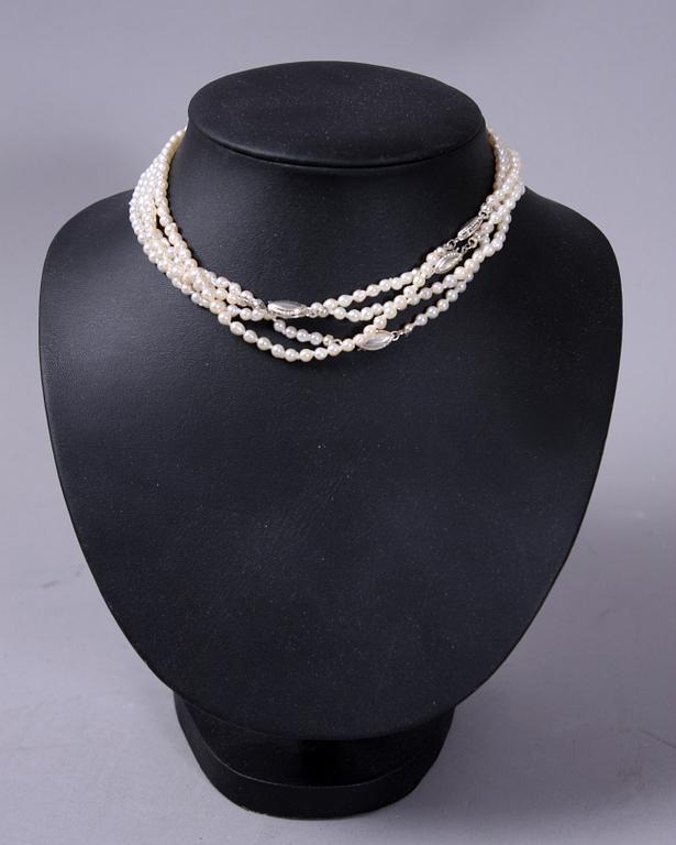 COLLIER, 5 st, odlade pärlor.