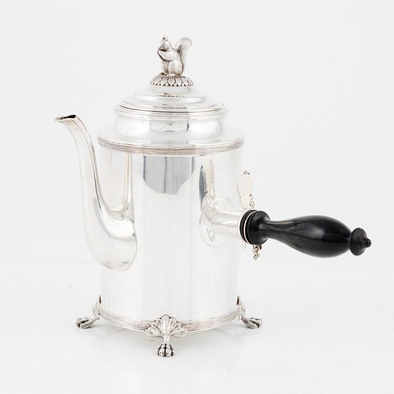 A Swedish silver coffee pot, Sven Carlman, Firm CF Carlman, Stockholm 1947.