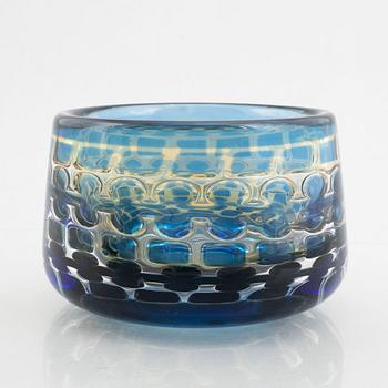 Ingeborg Lundin, an 'Ariel' glass bowl, Orrefors 1970.