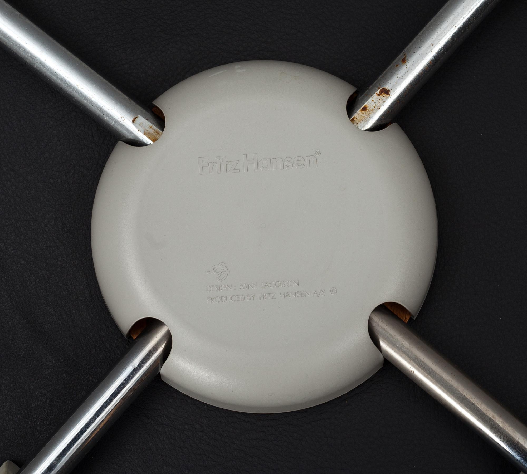 KARMSTOL, "Sjuan", Arne Jacobsen, Fritz Hansen.