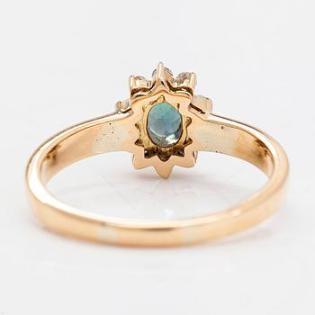 Ring, 18K guld, alexandrit och diamanter ca 0.20 ct tot.