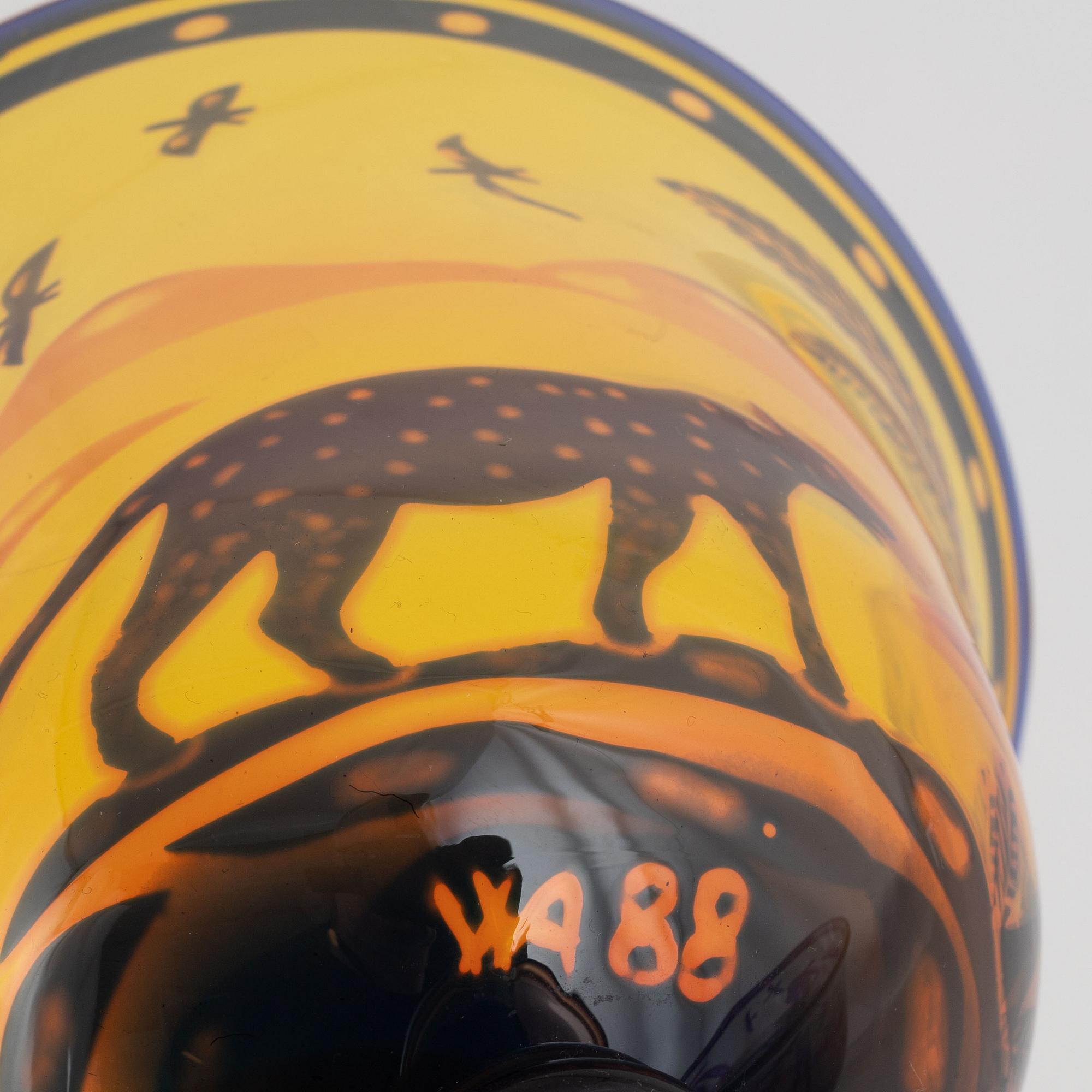 Wilke Adolfsson, glaspokaler, 2 st, 1988, signerade.