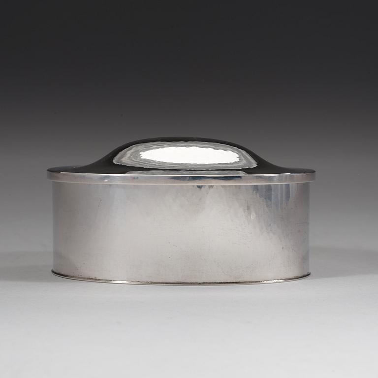 A Sigurd Persson sterling box, Stockholm 1973, executed by Wolfgang Gessl.