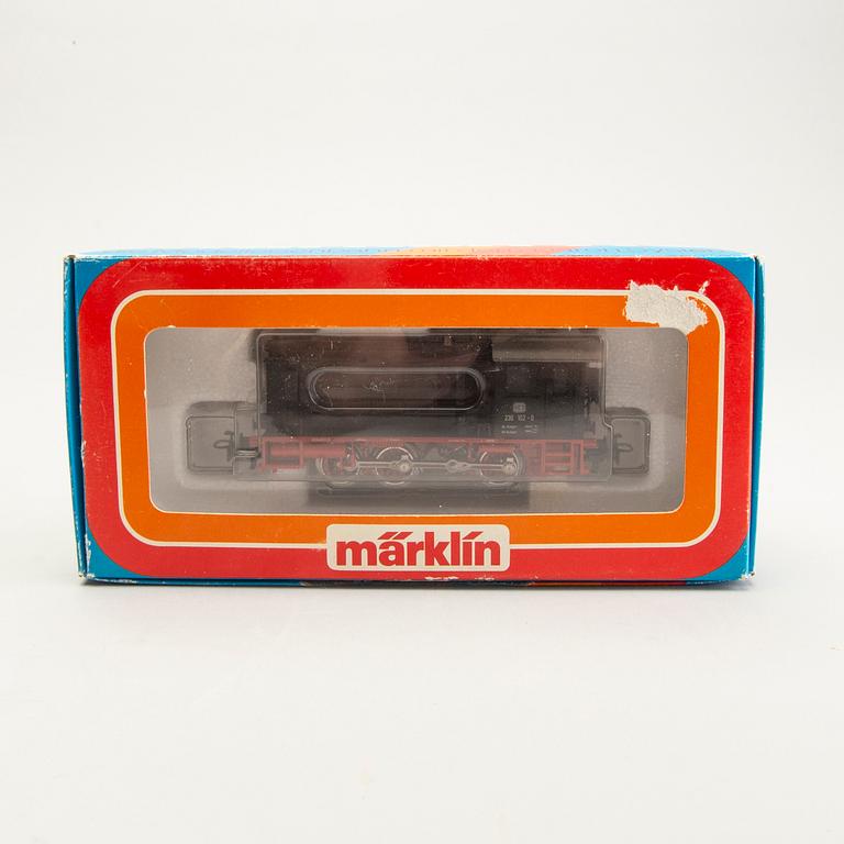 4 Märklin locomotives.