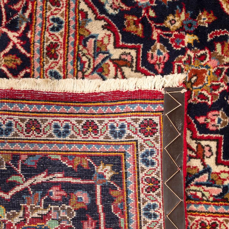 Keshan carpet old/semi-antique approx. 347x245 cm.